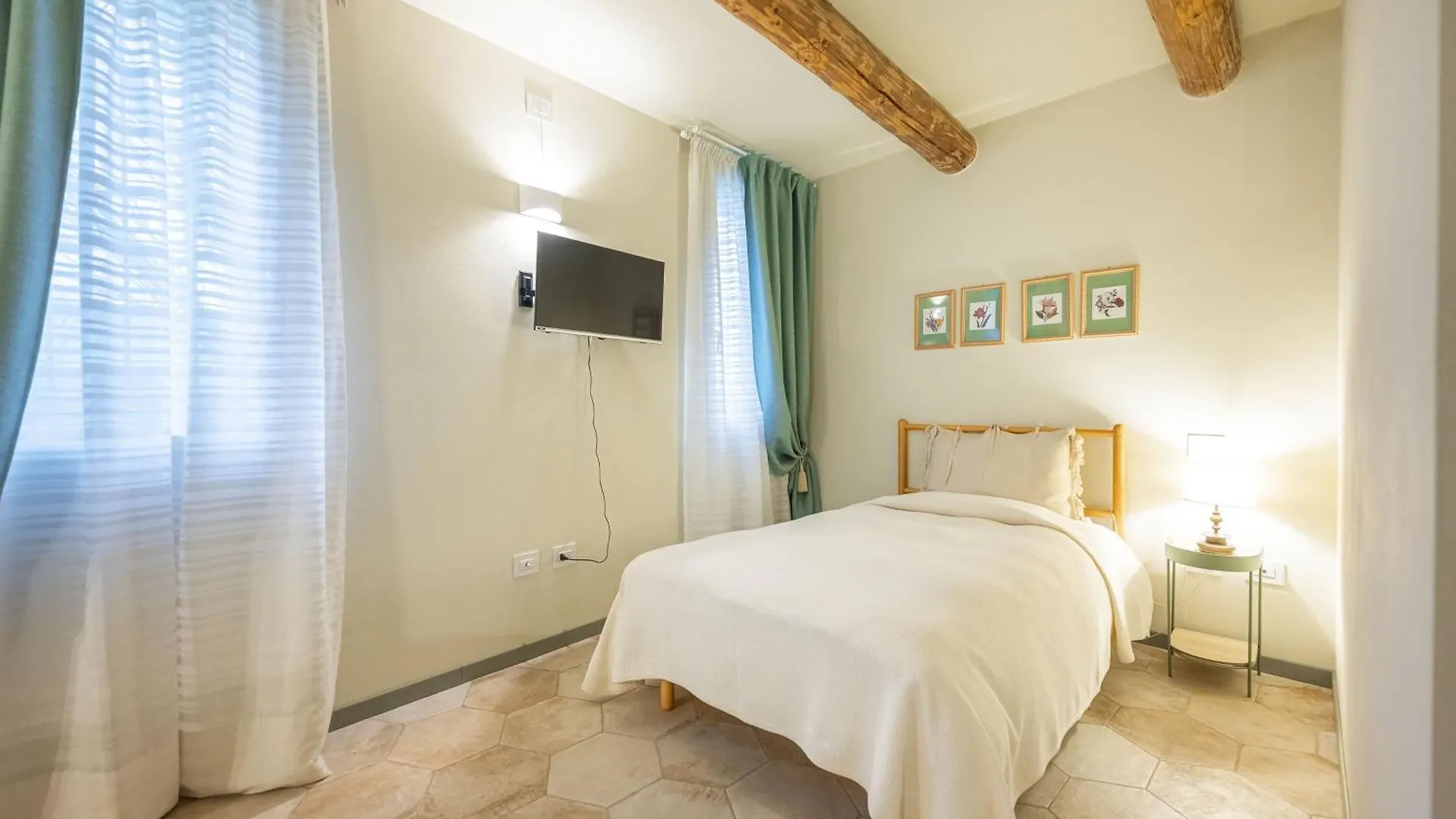 Soave Country House Angiari 0*,  Италия